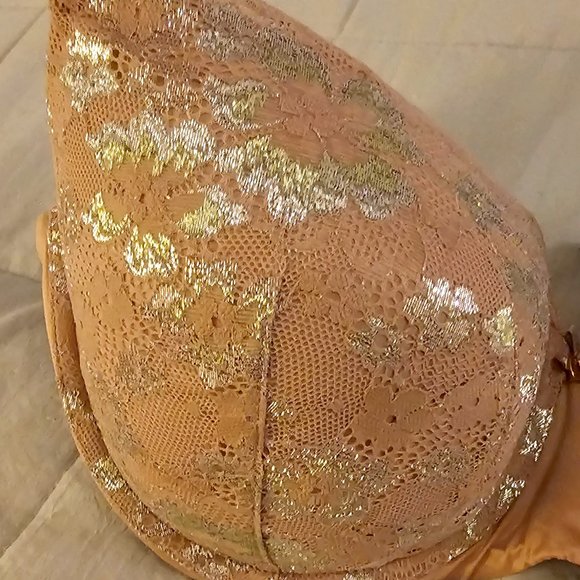 NWOT BODY BY VICTORIA Lightly-Lined Smooth & Lace Demi Bra - Picture 2 of 5